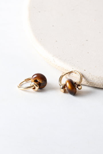 Gigi Tigers Eye Huggies